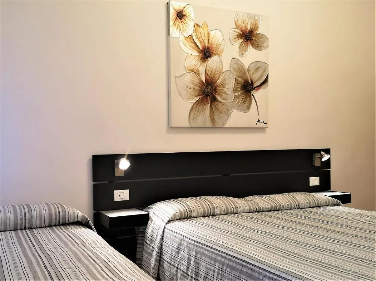 ונציה Hotel Rossi 0*,  איטליה